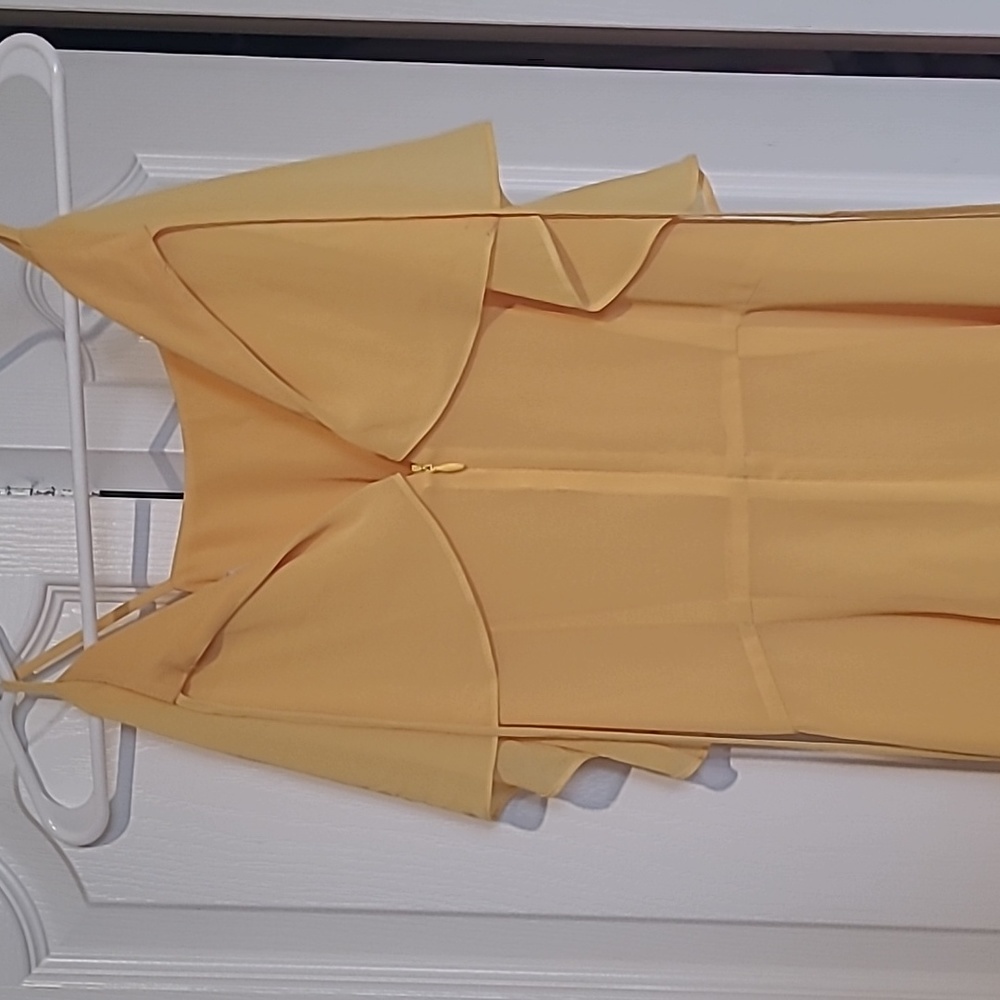 BCBGeneration Yellow Maxi - Picture 3 of 5